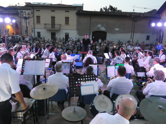 Festa della Repubblica: musica ed emozioni in Piazza Teatro