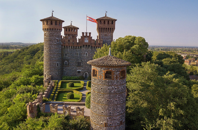 Castello Bonoris, ingresso gratuito per i residenti il 6, 7, 13 e 14 maggio