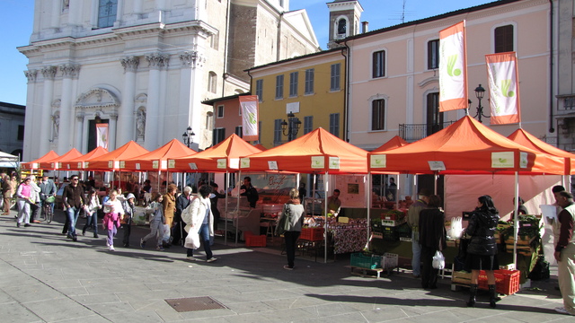 Mercato agricolo, aperto il bando per la gestione: scadenza il 10 marzo 2021